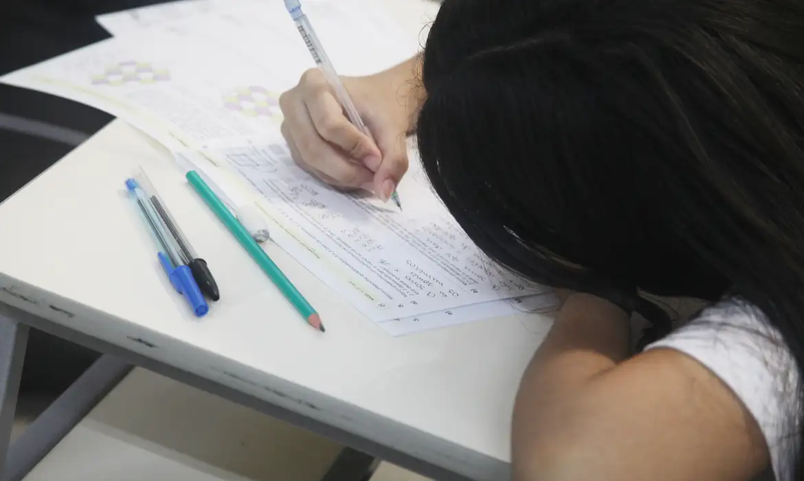 Países ricos têm pior desempenho da história no Pisa, e Brasil segue estagnado
