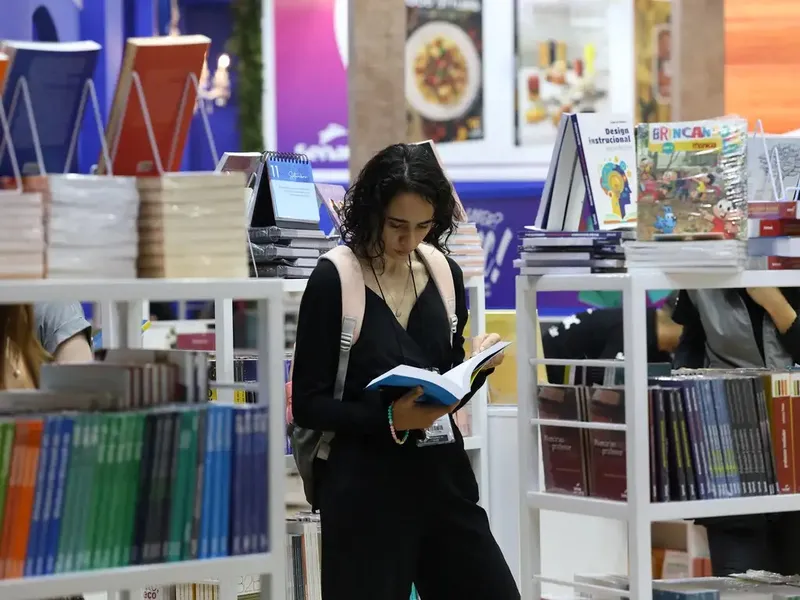 Leitura entre adolescentes atinge pior nível deste século