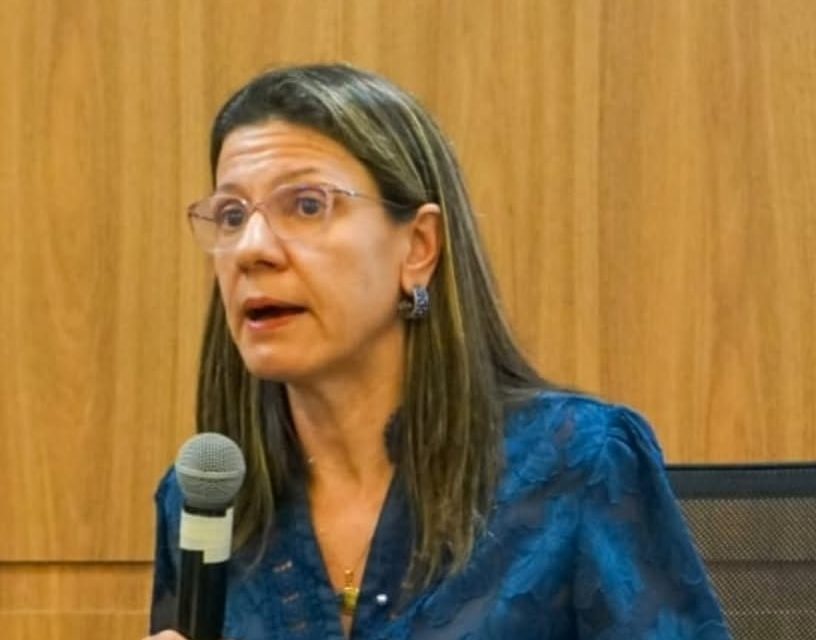Projeto da UFSC sobre violência contra mulheres é apresentado em evento na Tailândia